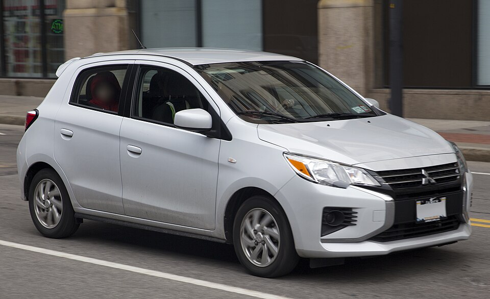 Foto de referencia de un Mitsubishi Space Star